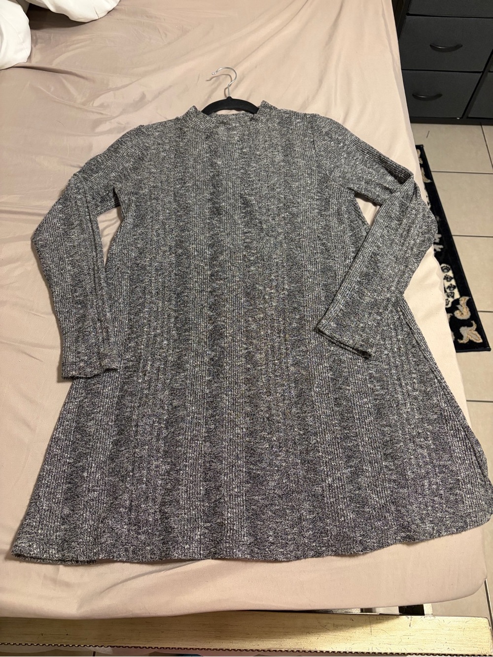 Mossimo Supply Co. Women's Gray Marled Crewneck Sweater